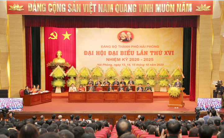 Chương trình hành động số 02 của Ban Chấp hành Đảng bộ TP Hải Phòng ngay trong đầu nhiệm kỳ 2020 - 2025 đã xác định: "Xây dựng đội ngũ cán bộ các cấp, nhất là cán bộ lãnh đạo chủ chốt có phẩm chất, năng lực nổi trội, có tầm nhìn chiến lược, có khát vọng, tư duy đổi mới, sáng tạo, dám nghĩ, dám làm, dám chịu trách nhiệm, dám đột phá vì lợi ích chung".