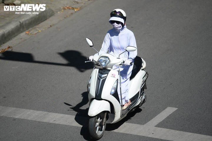 Thời tiết tại TP.HCM hôm nay 30/11, có mây, ngày nắng, riêng chiều và chiều tối có mưa vài nơi. (Ảnh minh họa: Ngô Nhung)