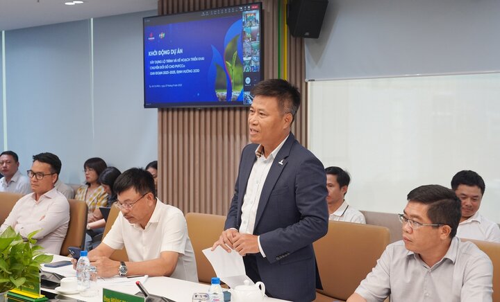 Ông Hoàng Trọng Dũng – Chủ tịch HĐQT PVFCCo đặt ra các yêu cầu cho Ban triển khai dự án.