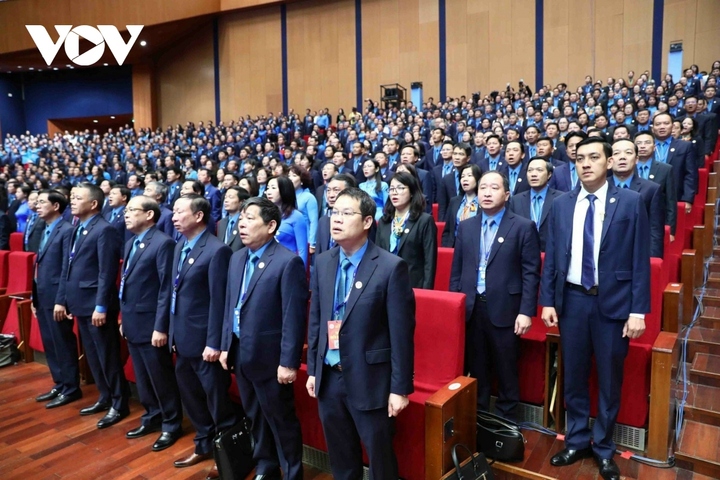 Đại hội Công đoàn Việt Nam lần thứ XIII, nhiệm kỳ 2023 - 2028 với sự tham dự của 1.100 đại biểu, đại diện cho ý chí, nguyện vọng và trí tuệ của hơn 11 triệu đoàn viên, công đoàn cả nước.