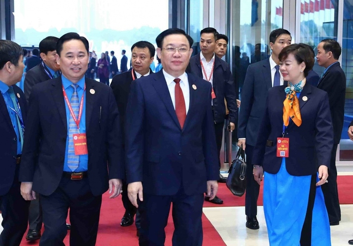 Chủ tich Quốc hội Vương Đình Huệ tới dự Đại hội