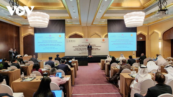 Thủ tướng Phạm Minh Chính dự Diễn đàn 'Huy động nguồn lực cho chuyển đổi xanh' - 5