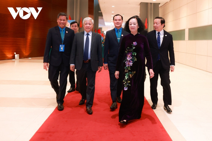 Ủy viên Bộ Chính trị, Thường trực Ban Bí thư, Trưởng Ban Tổ chức Trung ương Trương Thị Mai; Bí thư Trung ương Đảng, Chủ tịch Ủy ban Trung ương MTTQ Việt Nam Đỗ Văn Chiến; Ủy viên Trung ương Đảng, Phó Thủ tướng Chính phủ Trần Hồng Hà; Ủy viên Trung ương Đảng, Phó trưởng Ban Tổ chức Trung ương Nguyễn Quang Dương đến dự phiên bế mạc đại hội.