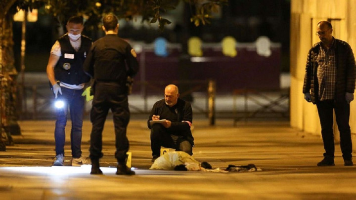 Một người chết sau vụ tấn công bằng dao ở trung tâm Paris.