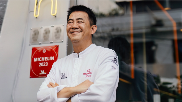 Ông Peter Cuong - chủ nhà hàng Ănăn Saigon nhận 1 sao Michelin.