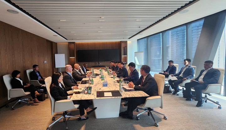 Đoàn công tác làm việc với Công ty Saudi Aramco.