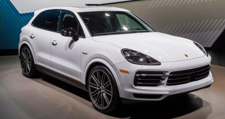 The Porsche Cayenne (£70,000) is also part of the 2007/08 Champions League winners' impressive car collection.