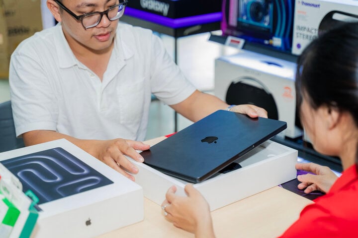 MacBook Pro chip M3 có giá từ 40 triệu tới hơn 102 triệu tuỳ phiên bản tại Việt Nam.