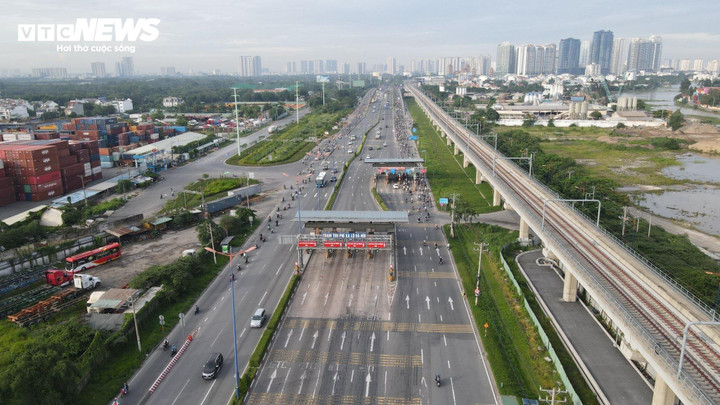 Dự án Xây dựng Vành đai 2 TP.HCM, đoạn từ đường Võ Nguyên Giáp đến đường Phạm Văn Đồng.