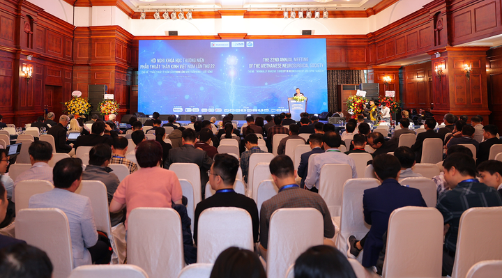 Hội Phẫu thuật Thần kinh Việt Nam tổ chức Hội nghị Phẫu thuật Thần kinh Việt Nam lần thứ 22 tại Hà Nội thu hút sự tham dự của 400 chuyên gia.