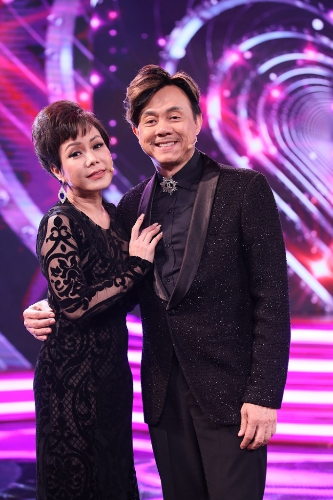 Việt Hương là người đồng nghiệp thân thiết của Chí Tài.