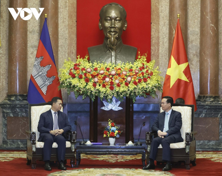 Chủ tịch nước Võ Văn Thưởng hoan nghênh và bày tỏ vui mừng gặp lại Thủ tướng Hun Manet trong chuyến thăm chính thức Việt Nam.