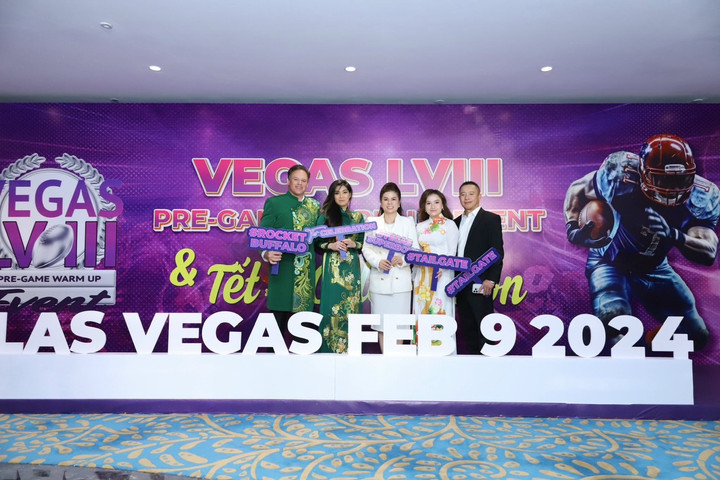 Bà Lê Hoàng Diệp Thảo đồng hành cùng sự kiện quảng bá giải đấu Super Bowl - 2