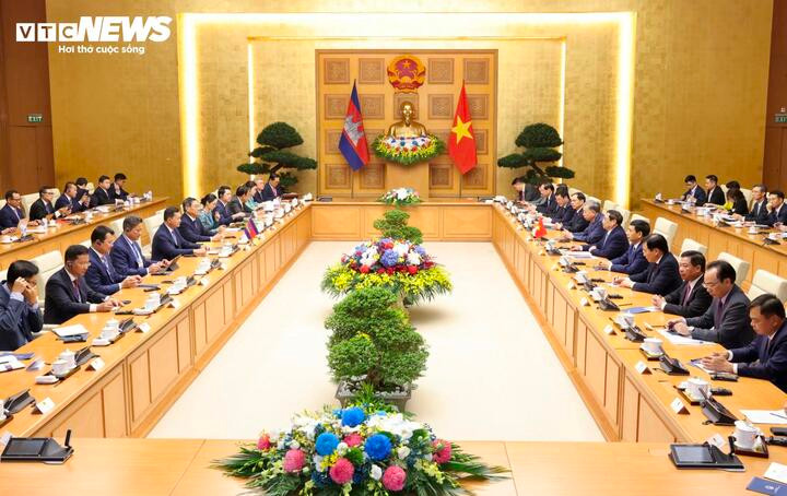 Quang cảnh buổi hội đàm giữa lãnh đạo hai nước.