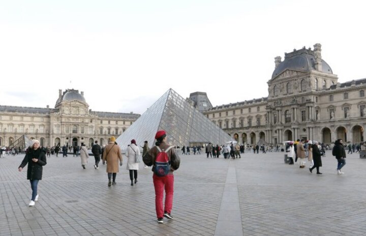 Bảo tàng Louvre (Paris) là nơi bạn có thể đi một tuần vẫn chưa khám phá hết.
