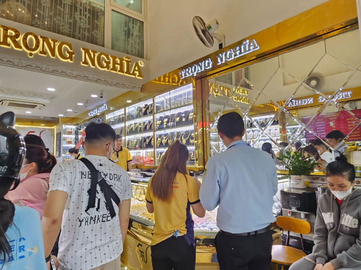 Tiệm vàng Trọng Nghĩa là địa chỉ mua trang sức quen thuộc của nhiều người.