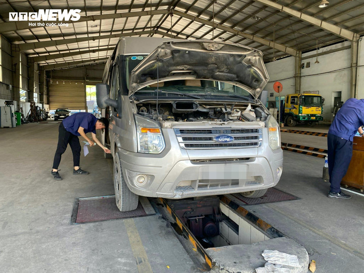 Phó Cục trưởng Cục Đăng kiểm Việt Nam cho biết, việc đăng kiểm cuối năm đang diễn ra thuận lợi.