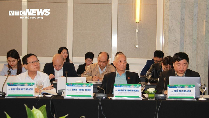 Các đại biểu tại diễn đàn.