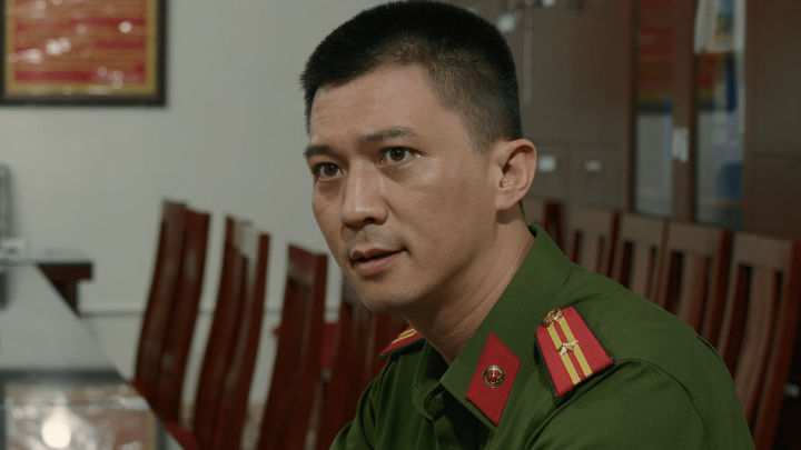 Bộ phim đánh dấu sự trở lại của Hà Việt Dũng với vai diễn cảnh sát hình sự sau "Bão ngầm".