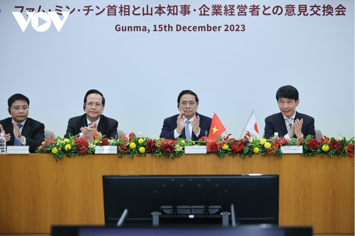 Thủ tướng Chính phủ Phạm Minh Chính cùng Thống đốc và doanh nghiệp tiêu biểu tỉnh Gunma.
