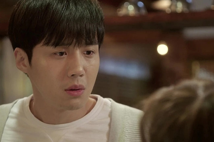 Bố mẹ vợ muốn chúng tôi về sống chung. (Ảnh minh họa, nguồn: KT)