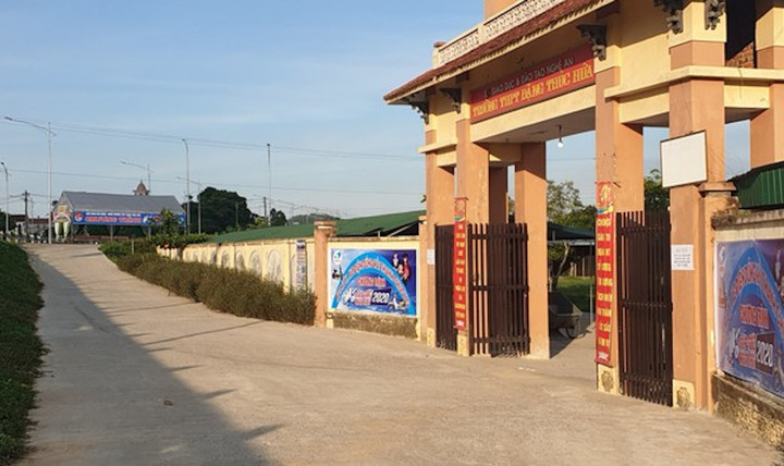 Trường THPT Đặng Thúc Hứa nơi xảy ra sự việc