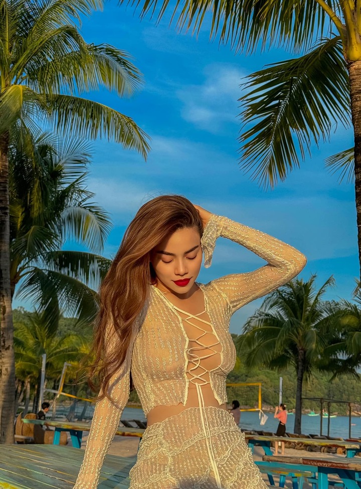 Không chỉ tích cực hoạt động trong làng giải trí, bà mẹ 3 con còn khẳng định bản thân trong lĩnh vực kinh doanh.