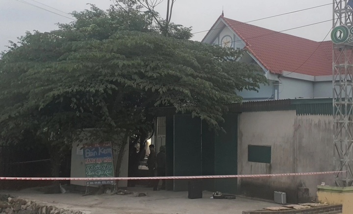 Tiệm tạp hóa nơi phát hiện người phụ nữ bị sát hại. (Ảnh: T. Minh)