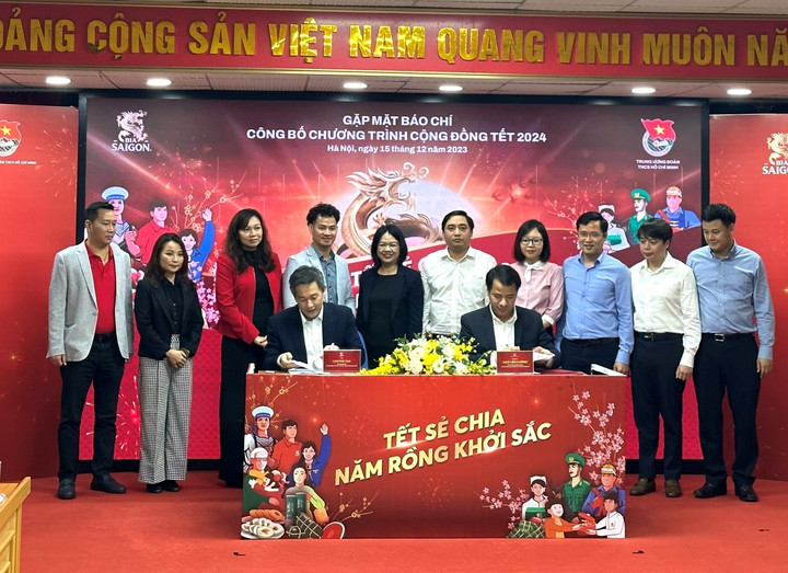Bia Saigon và Trung Ương Đoàn ký hợp tác Chương trình cộng đồng Tết 2024.