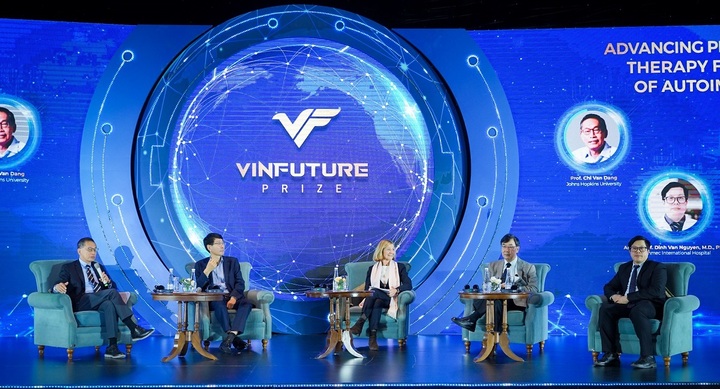 GS. Pascale Cossart - Trưởng khoa Tế bào tại Viện Pasteur Paris, Pháp, chia sẻ: “Chúng ta đang nghiên cứu rất nhiều về nội dung này: Vi sinh vật nào có thể sử dụng làm liệu pháp điều trị thích hợp; Liệu ta có thể phân tách một vi sinh vật có lợi để điều trị cho tất cả bệnh nhân hay không; Chế độ ăn uống nào có thể áp dụng để tạo ra nhiều nhất lượng vi khuẩn có lợi cho cơ thể”.