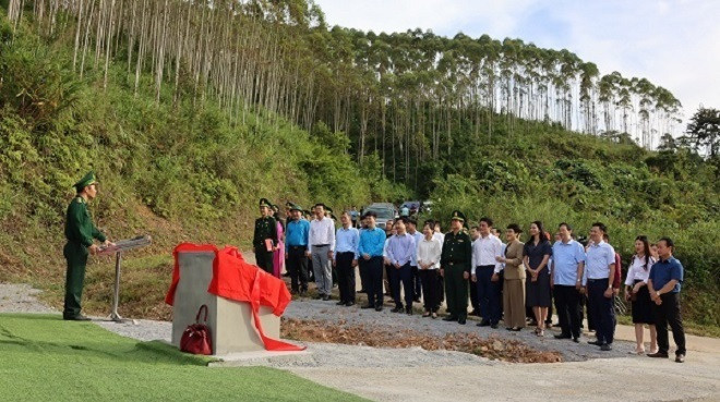 Lễ khánh thành công trình đường kiểm tra cột mốc, bảo vệ biên giới 983, 984 thuộc thôn Nặm Khoang, xã Đội Cấn, huyện Tràng Định, tỉnh Lạng Sơn.