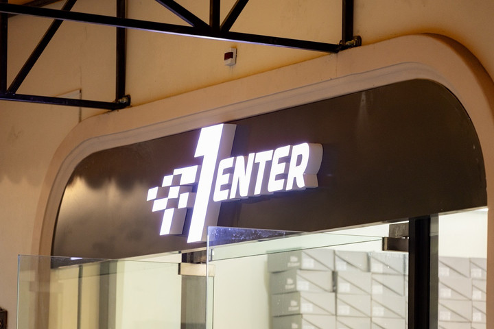 'Siêu vũ trụ ăn chơi' Mega Grand World Hà Nội có gì hút hồn giới trẻ? - 11