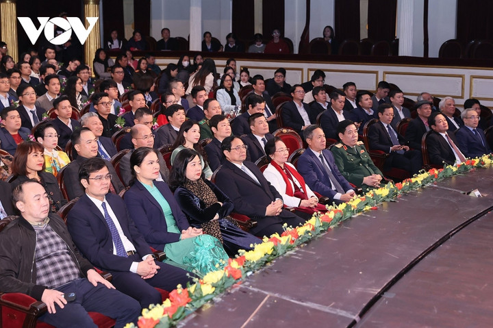 Các đại biểu dự lễ trao giải thưởng Nhân tài Đất Việt lần thứ 17