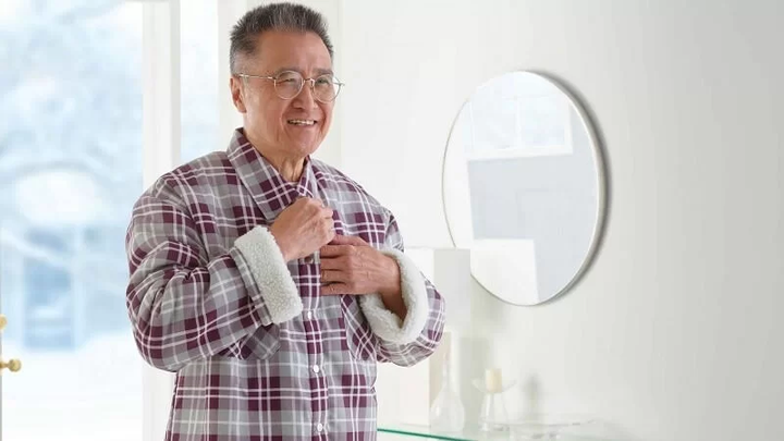 Người cao tuổi cần tuân thủ giữ ấm cơ thể, có chế độ tập luyện, dinh dưỡng hợp lý để bảo vệ sức khỏe trong mùa đông.