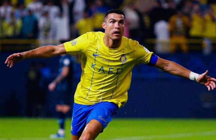 Ronaldo bị gạch tên đầy tranh cãi.