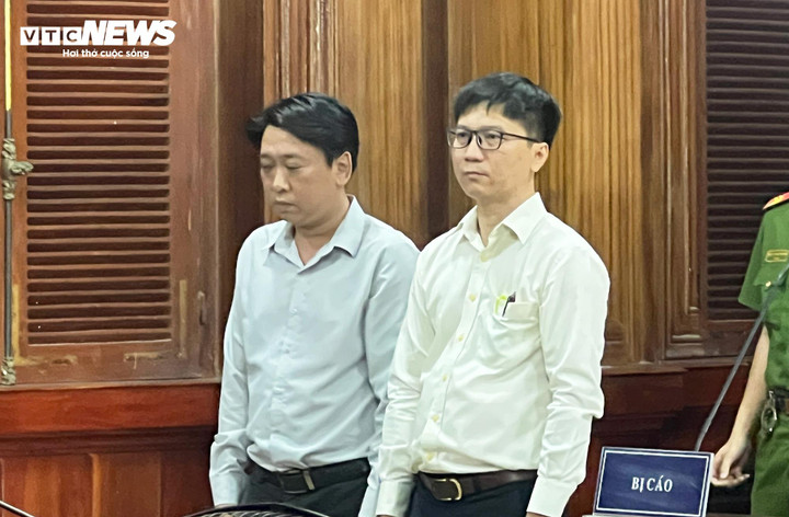 Hai bị cáo tại phiên tòa. (Ảnh: Hoàng Thọ)