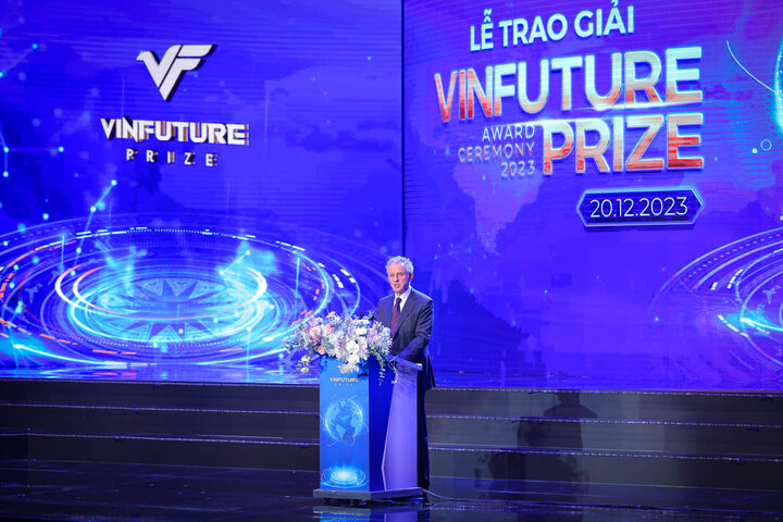 Chủ tịch Hội đồng Giải thưởng VinFuture cho rằng, một trong những điều làm nên sức hút của VinFuture chính là tầm nhìn khác biệt của những nhà sáng lập - tôn vinh những phát kiến làm thế giới tốt đẹp hơn.