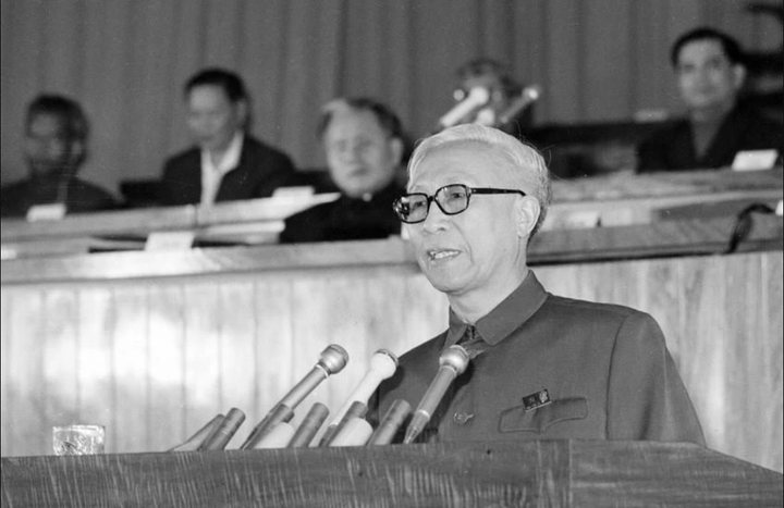 Vị chính khách nào của Việt Nam từng từ chối nhận giải Nobel Hòa bình năm 1973? - 4