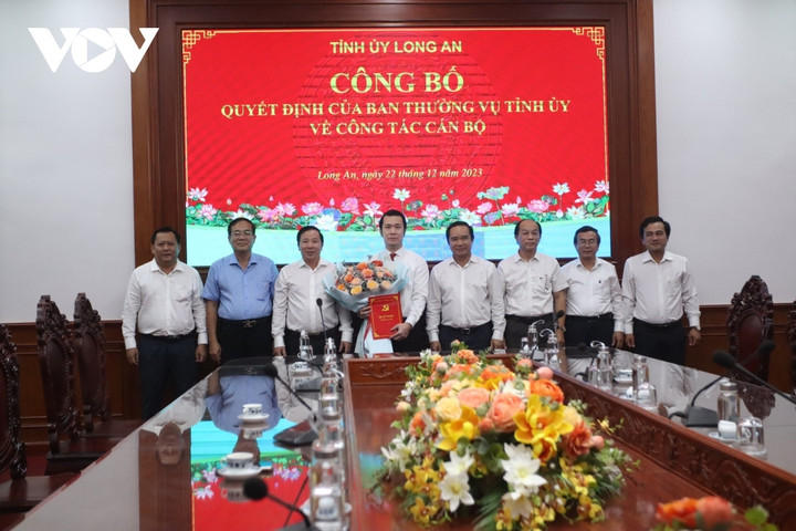 Do nhu cầu nhân sự, Ban Thường vụ Tỉnh ủy Long An đã có đề nghị Ban Thường vụ Thành ủy TP.HCM tăng cường, hỗ trợ cán bộ quản lý cho tỉnh. (Ảnh: NQ)