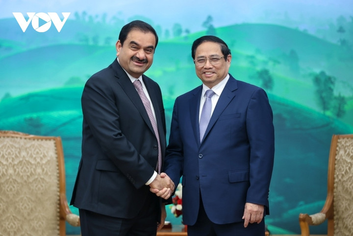 Tập đoàn kinh tế lớn nhất Ấn Độ, với vốn hóa thị trường hơn 200 tỷ USD, đang khảo sát để đầu tư khoảng 10 tỷ USD tại Việt Nam trong 10 năm tới.