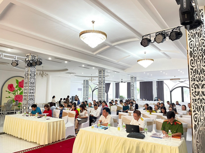 Nghệ An: Đốc thúc các doanh nghiệp đóng BHXH, BHYT - 1