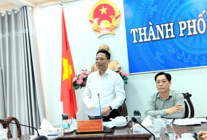 Ông Nguyễn Thực Hiện, Phó Chủ tịch UBND TP Cần Thơ phát biểu chỉ đạo tại hội nghị. (Ảnh: V.P)