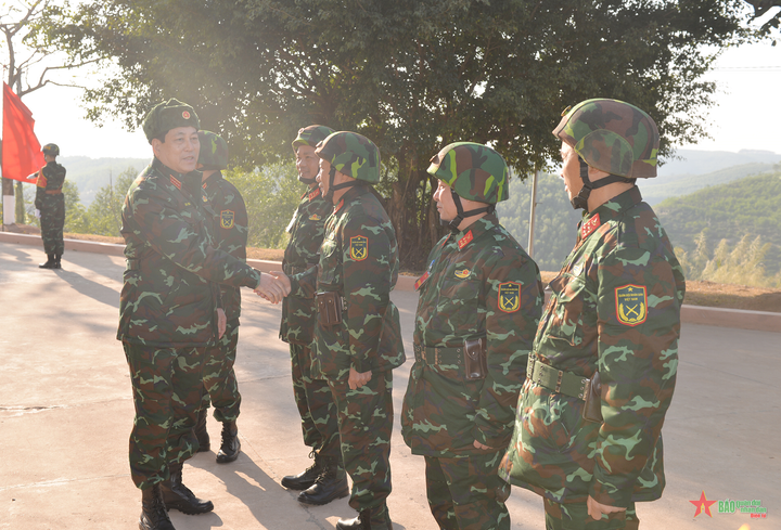 Đại tướng Lương Cường dự, chỉ đạo diễn tập của Quân đoàn 12.