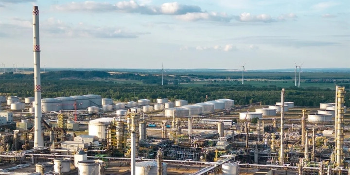 Giá xăng dầu hôm nay hồi phục nhẹ. (Ảnh: Getty).