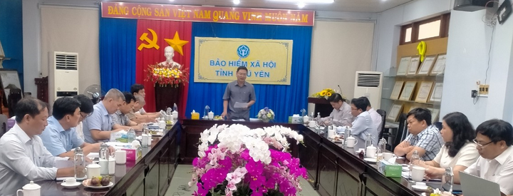 Quang cảnh buổi làm việc.