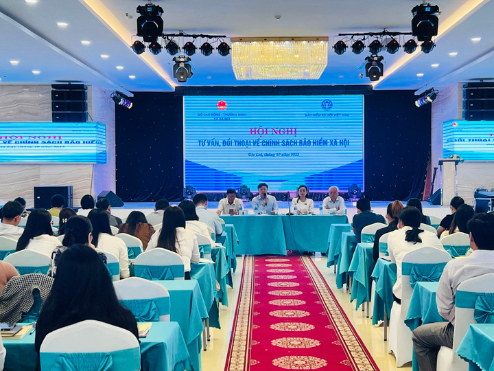 Toàn cảnh Hội nghị.