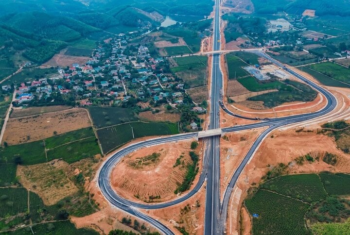 Dự án đầu tư xây dựng đường cao tốc Tuyên Quang - Phú Thọ. (Ảnh: Vietnamnet)