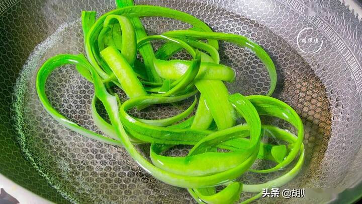 Vỏ mướp có tác dụng tiêu phù thũng rất tốt. (Ảnh: Sohu)