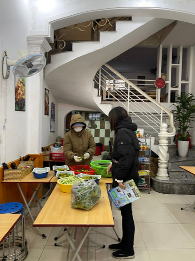 Phối hợp XNMT Hồng Bàng 1 tăng cường tuyên truyền, kiểm tra mô hình PLRTN mô hình PLRTN tại các nhà hàng, quán ăn trên tuyến đường Trần Quang Khải.