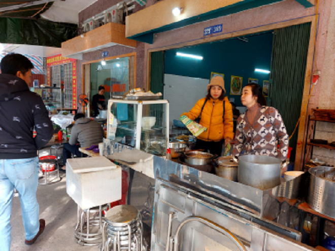 Phối hợp XNMT Hải An 2 tăng cường tuyên truyền, kiểm tra các mô hình PLRTN trên tuyến đường Đà Nẵng.